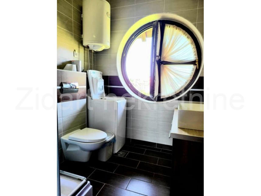 Квартира, 462 м², 76 000$ — FAKTOR